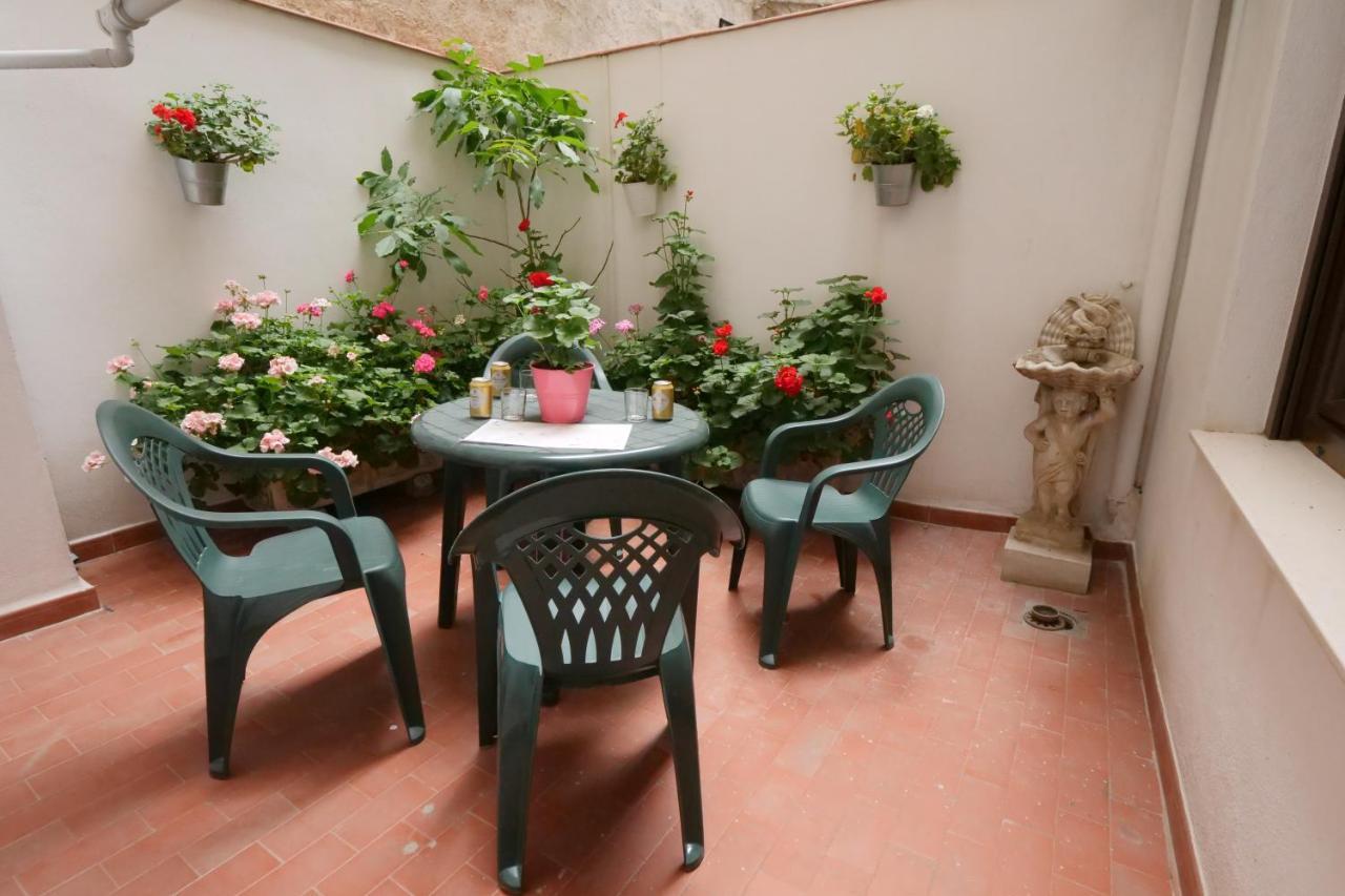 Apartamento Castillo Granada Luaran gambar